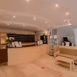 Venus Hotel 3*
