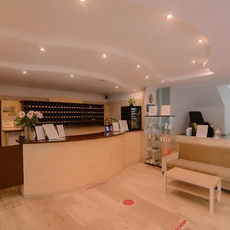 Venus Hotel 3*