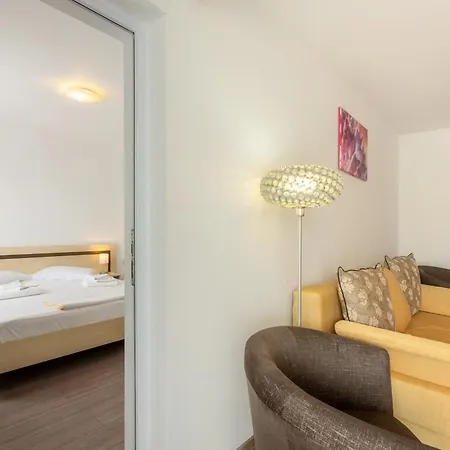 Venus Hotel